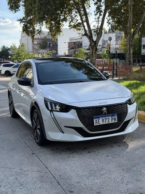 Peugeot 208 1.2 gt line